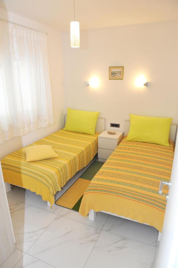 Ondina Apartments Pola Esterno foto