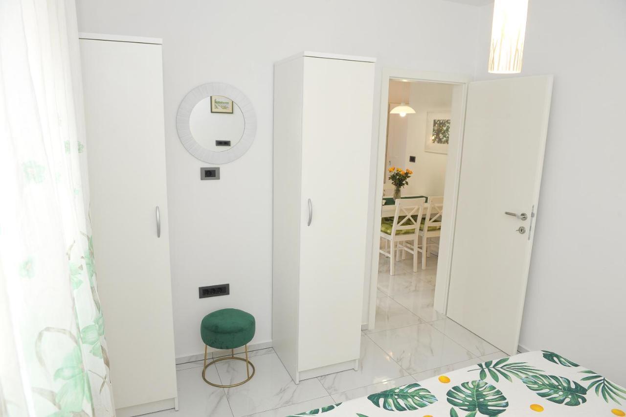 Ondina Apartments Pola Esterno foto