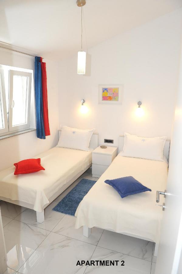 Ondina Apartments Pola Esterno foto